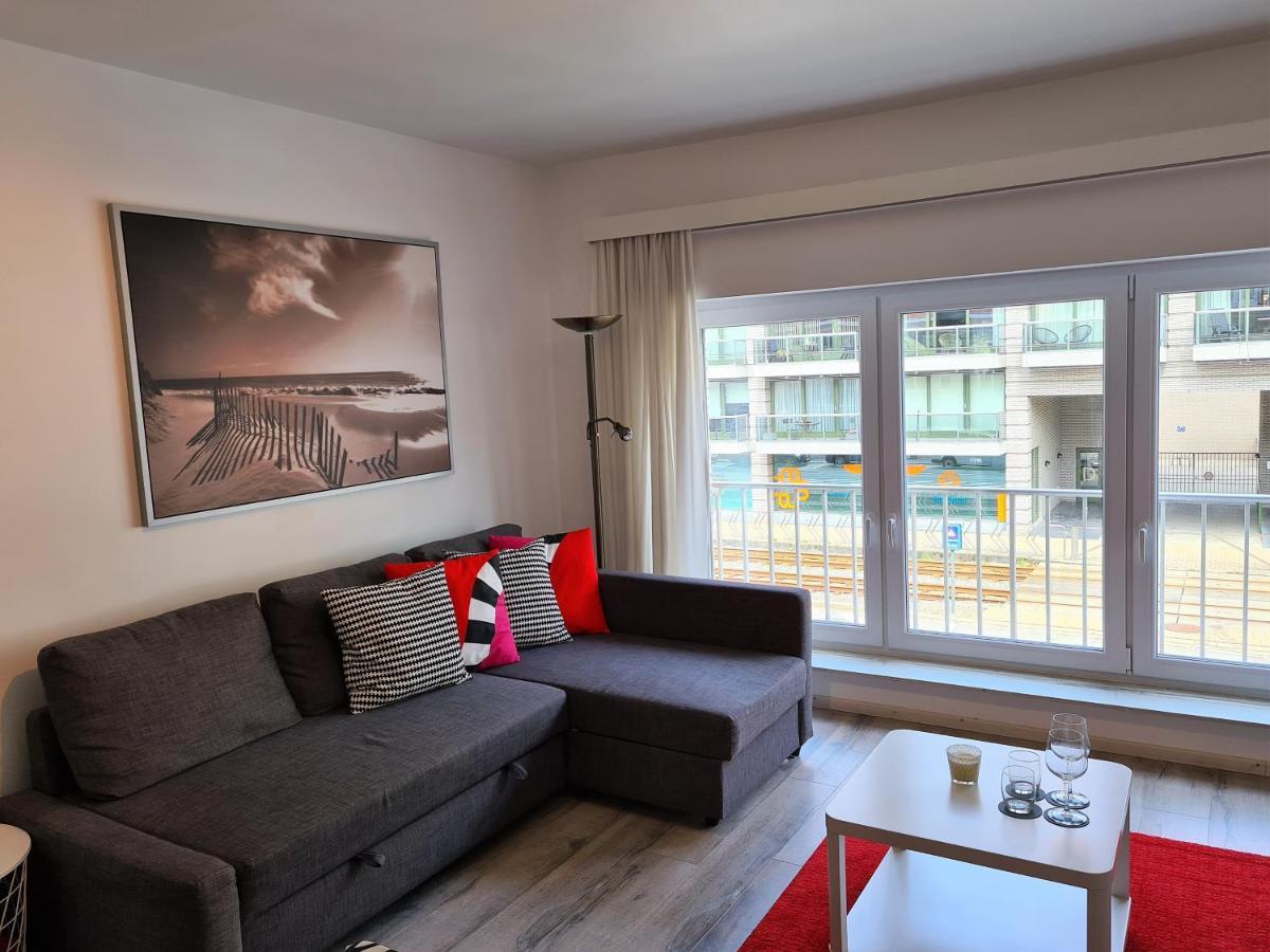 Appartement 2 Chambres 200M Plage Nieuwpoort Bad Экстерьер фото